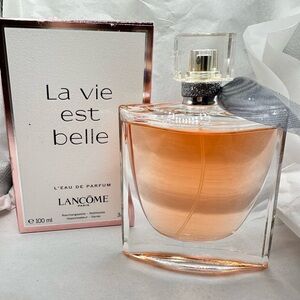 3.4oz La Vie Est Belle Eau de Parfum